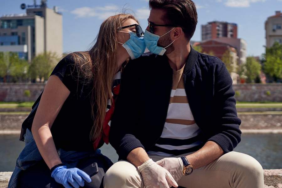 Match en pandemia: parejas que se conocieron en redes sociales
